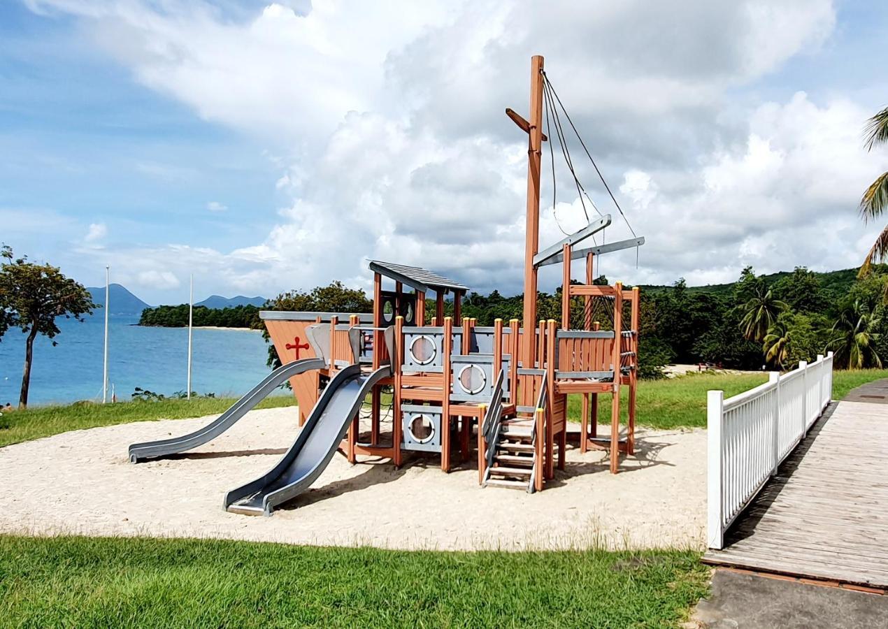 Ti Oasis Trinidad, Studio Vue Mer A Pierre & Vacances 상트루스 외부 사진